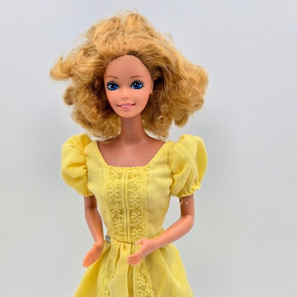 Vintage Magic Curl Barbie Doll 1981 3856 Original Yellow Dress Mattel Read - Picture 6 of 16